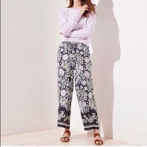 BNWT Loft garden floral cropped pants